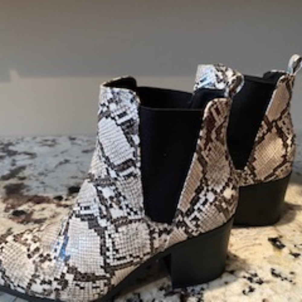 Just Fab Snake Skin Booties
